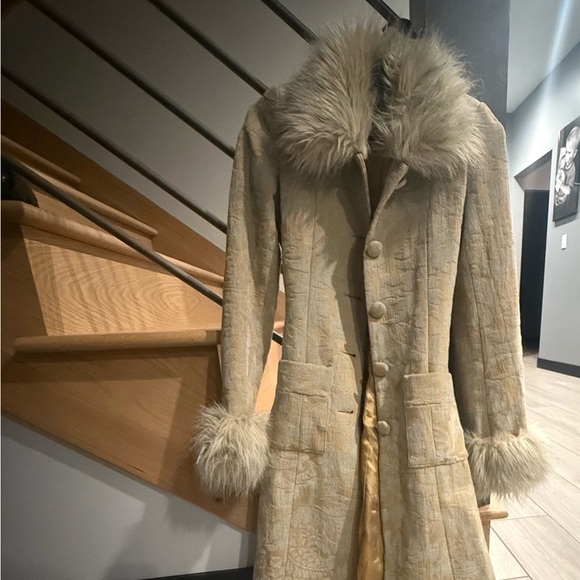 Elegant Boho Vintage Faux Fur Trimmed Coat Jacket - Picture 6 of 10